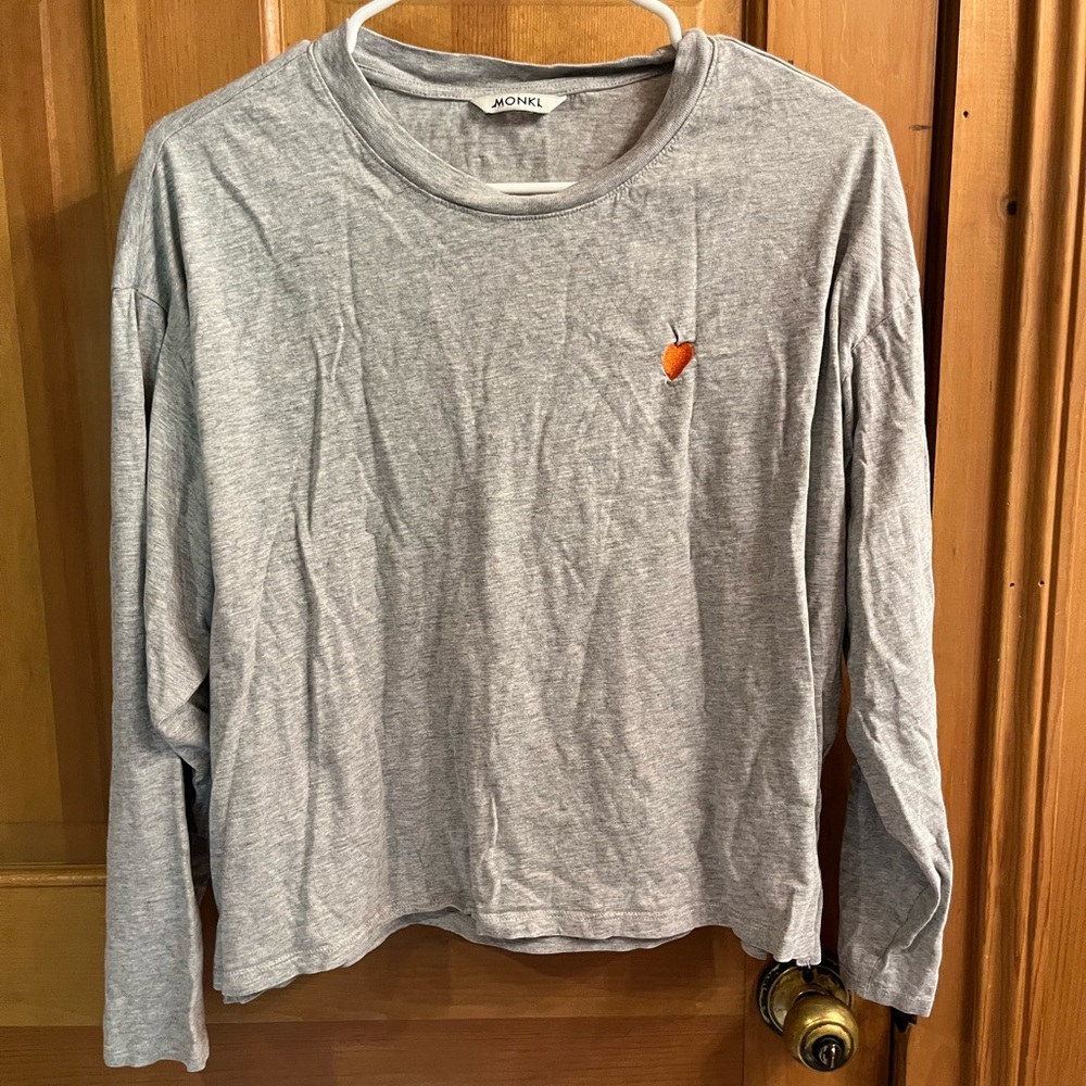 Monki Heather Gray Tee